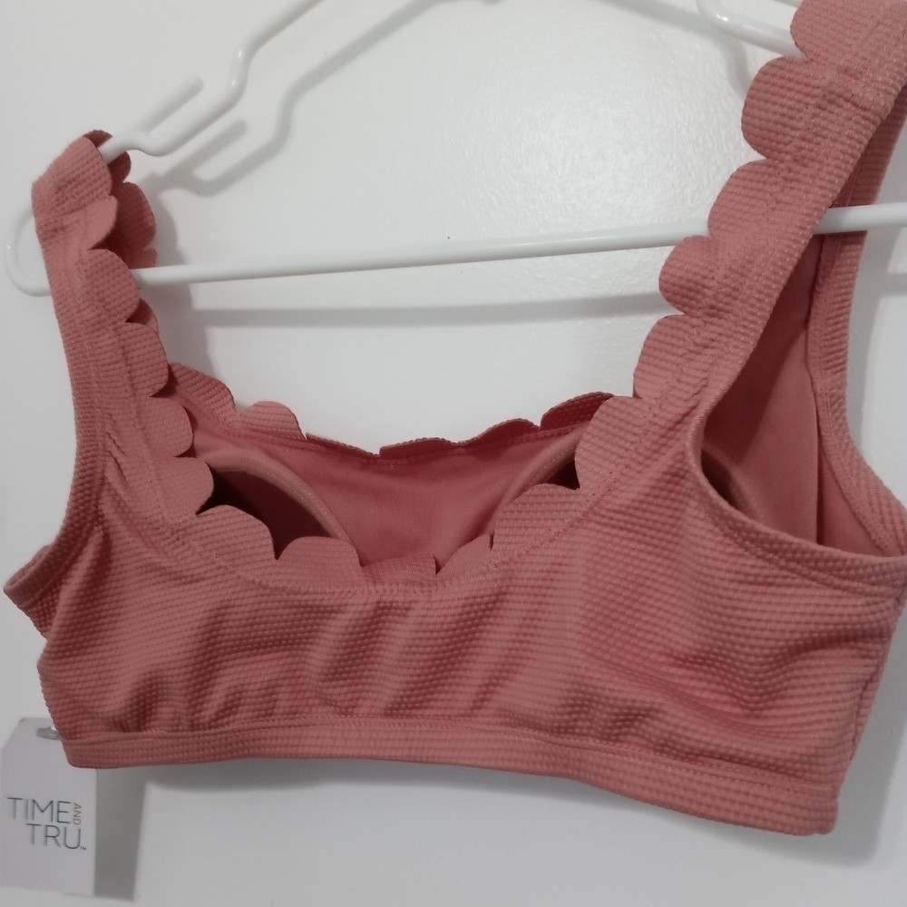 Time and Tru Missy Elevated Padded Bra Scalloped Trim